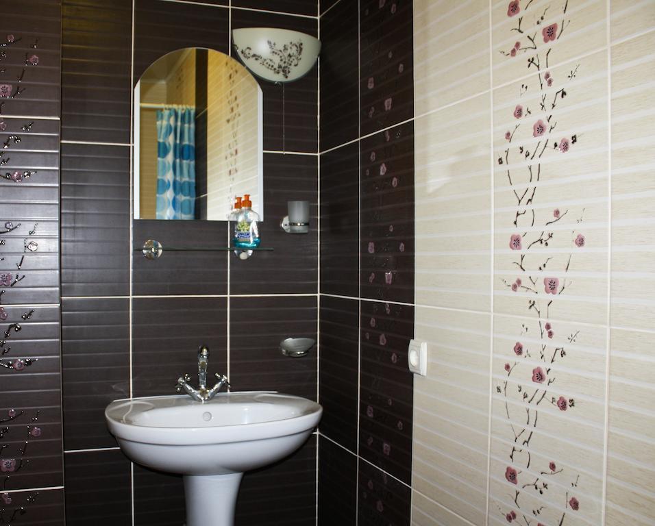 Vesela Bdzhilka Hotel Sumy Phòng bức ảnh